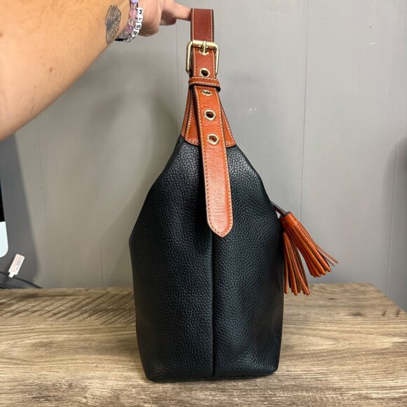 Dooney & Bourke Black Pebble Leather Shoulder Bag With Adjustable Strap & Tassel - Picture 5 of 11